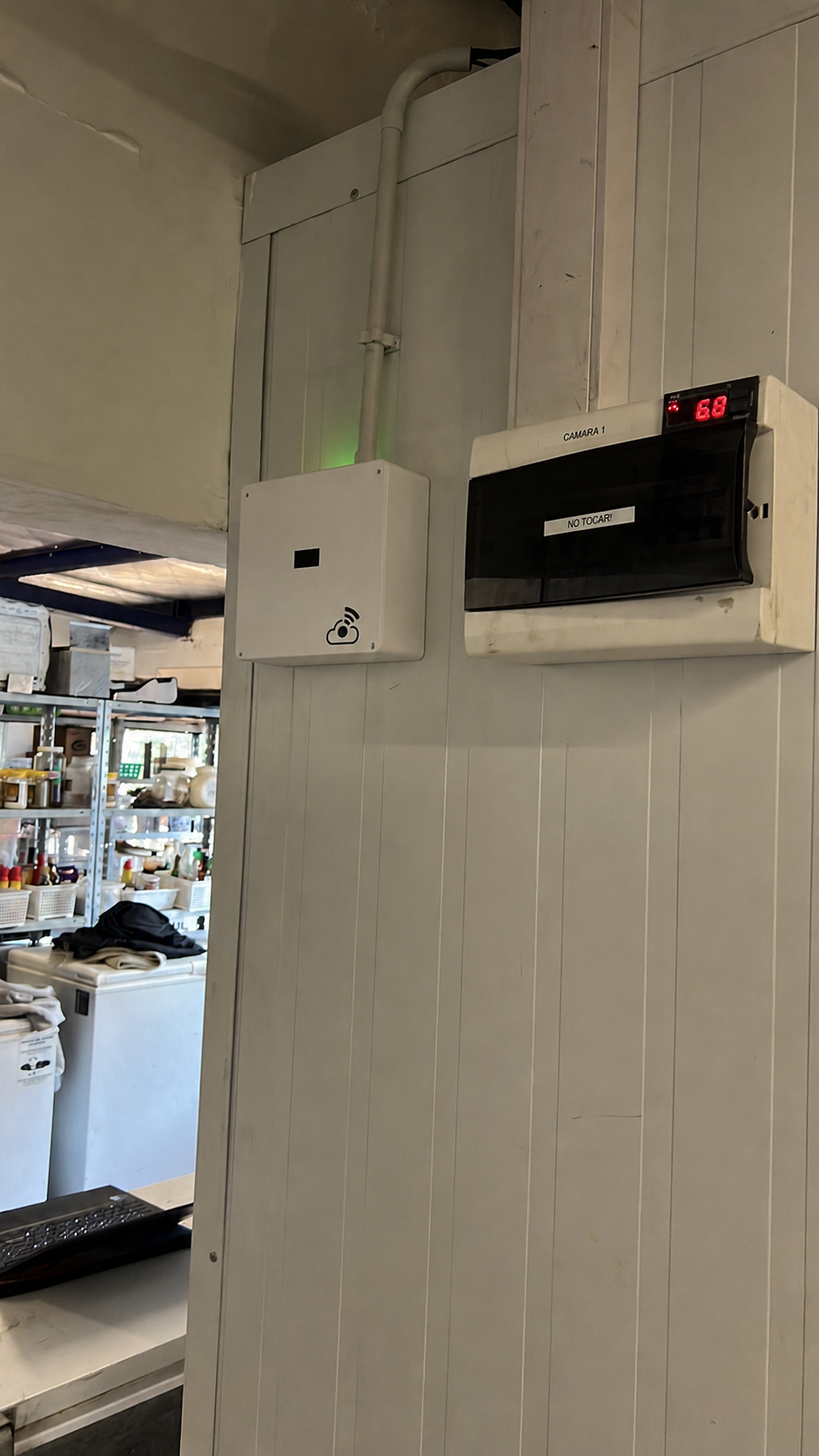 Sensor instalado en cámara frigorífica